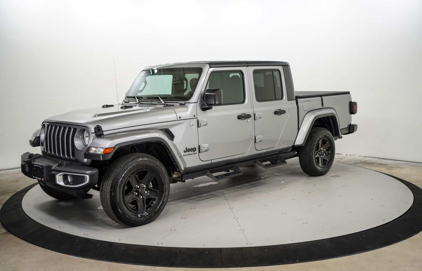 Car Studio Surface Mounte